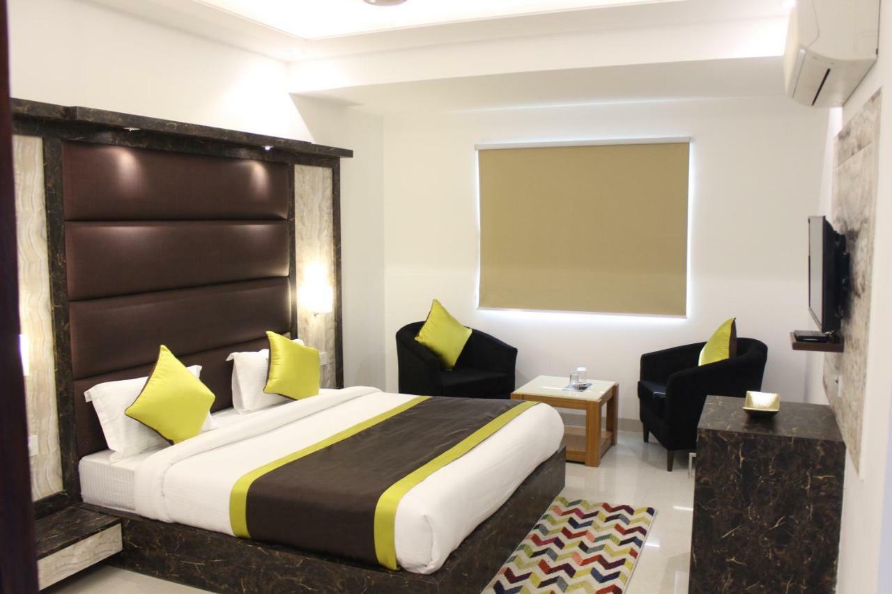 Hotel Star By Star Group- Near Delhi Airport New Delhi Exterior photo